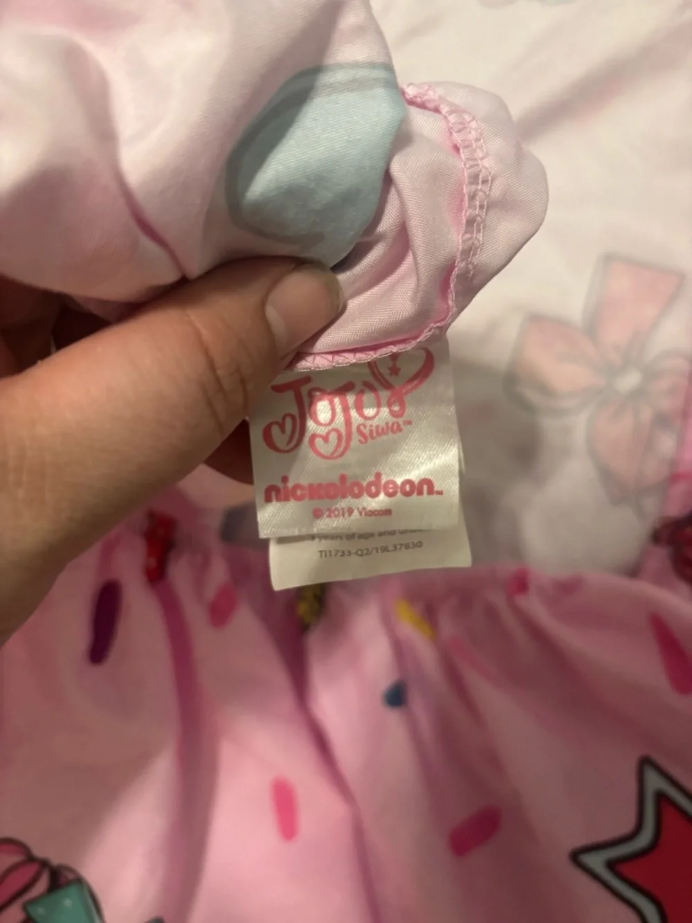 JoJo Siwa Twin Bedding Comforter + Sheet Reversible Nickelodeon